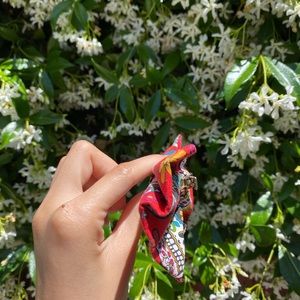 Cute bow used once has skulls (día de los muertos)